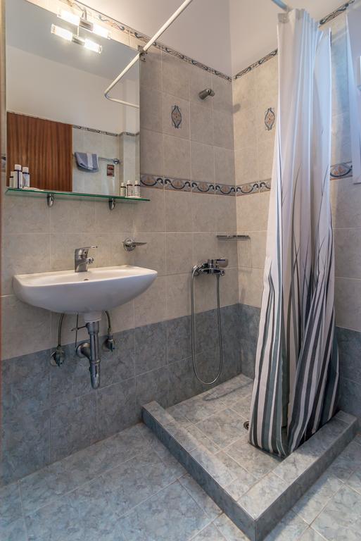 Olive Studios Αδάμας Εξωτερικό φωτογραφία